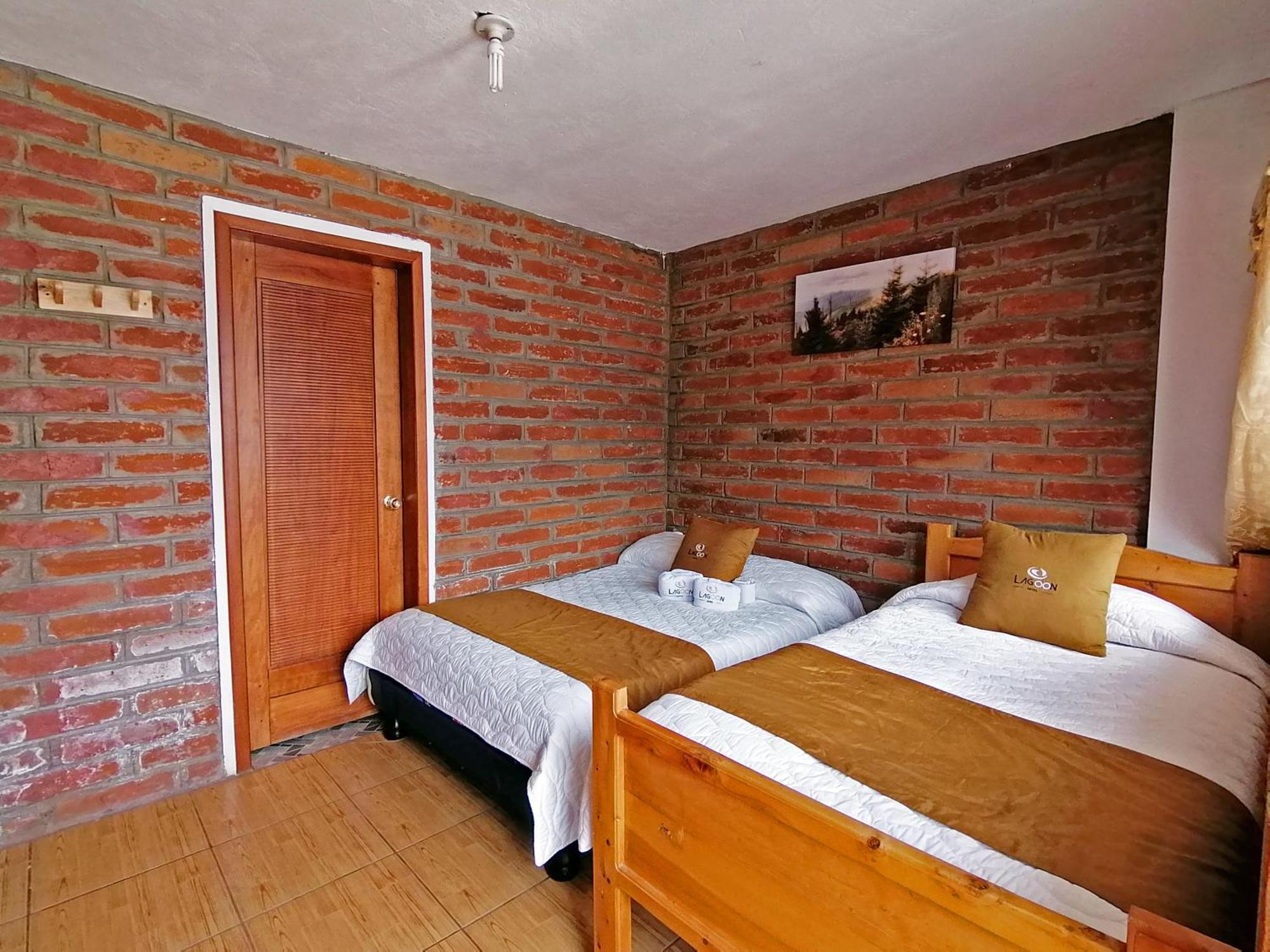 Hotel Lagoon Resort Chugchilán Buitenkant foto