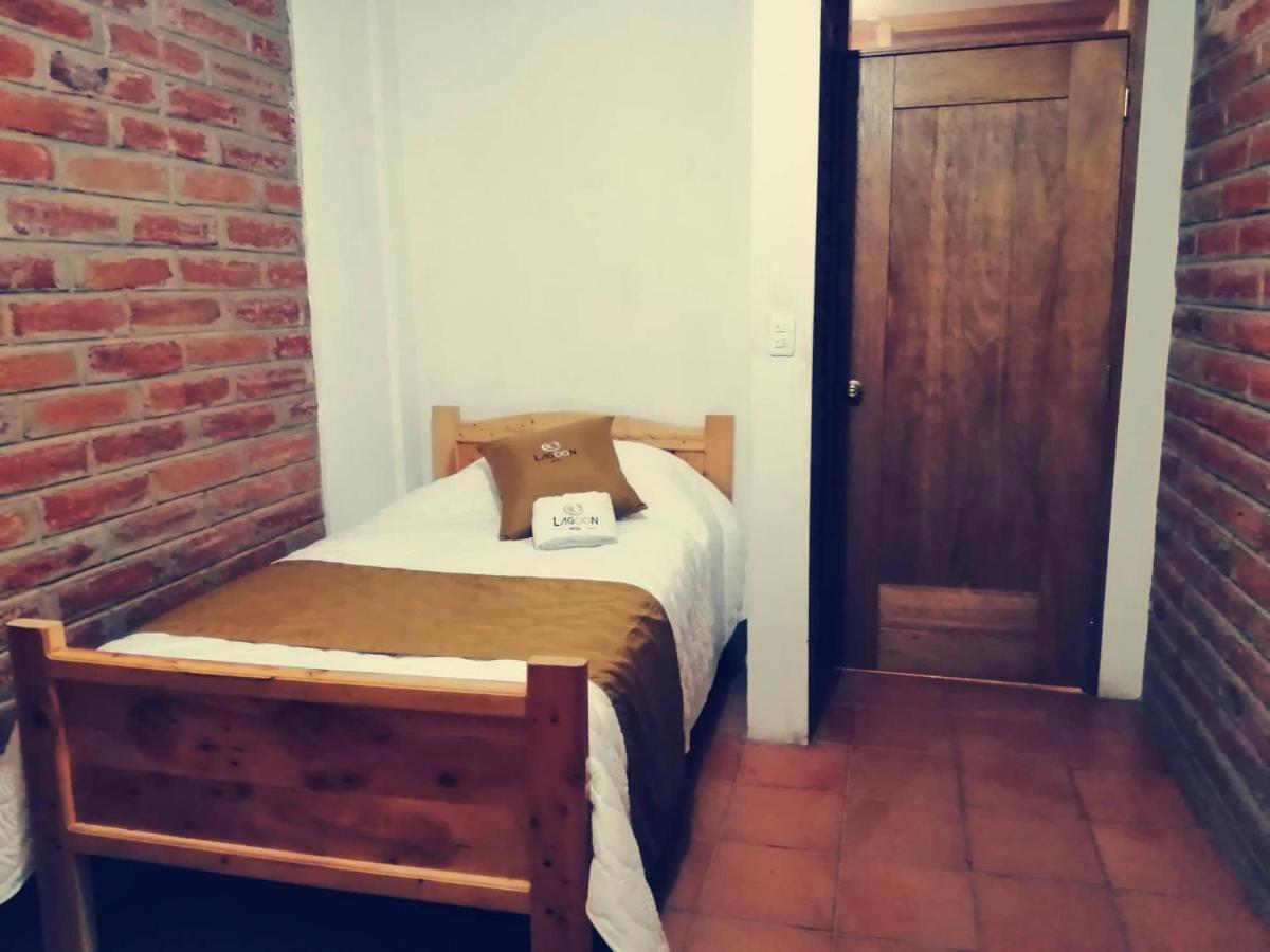 Hotel Lagoon Resort Chugchilán Buitenkant foto